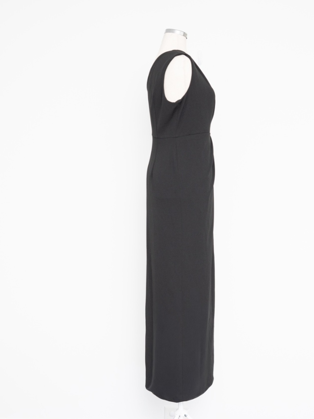 Calvin Klein - One-Shoulder Ruched Gown - Picture 5 of 12
